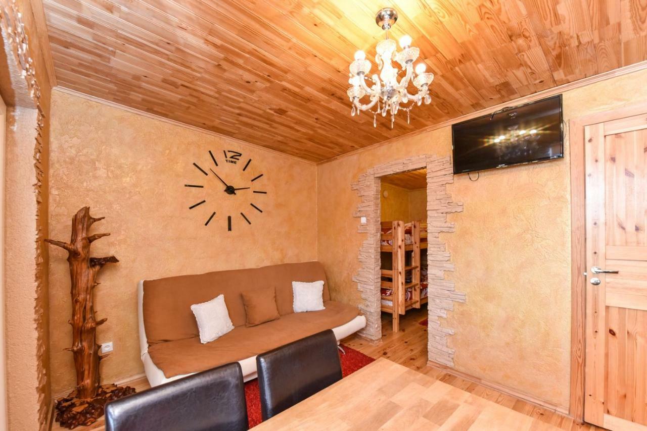 Zelta pirts Guest House Ventspils Extérieur photo