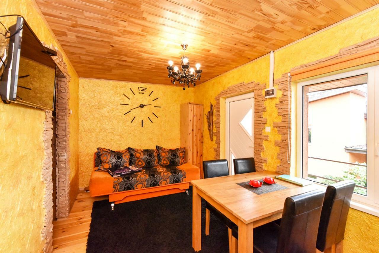 Zelta pirts Guest House Ventspils Extérieur photo