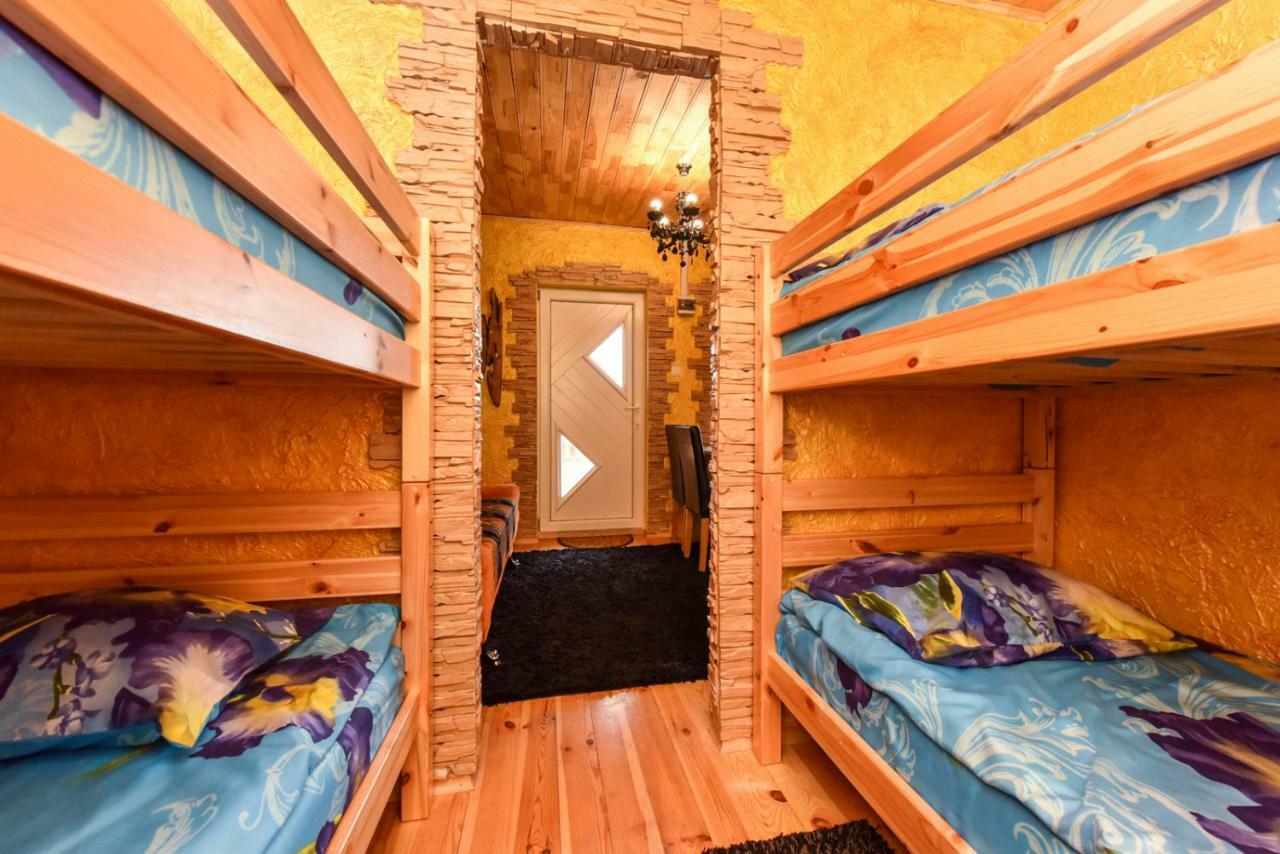 Zelta pirts Guest House Ventspils Extérieur photo
